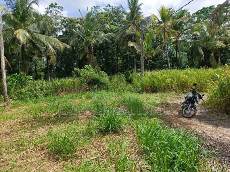 මීරිගම – වෙද හන්දියට ආසන්න වටිනා ඉඩමක්