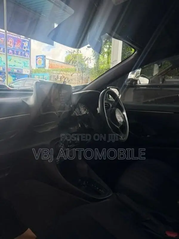 Toyota Yaris 2024