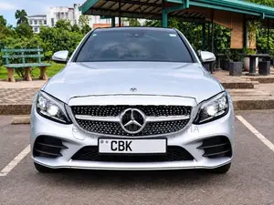 Mercedes Benz C200 Premium Plus 2020