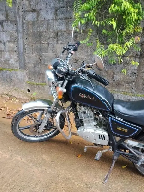 Suzuki GN 125 2018
