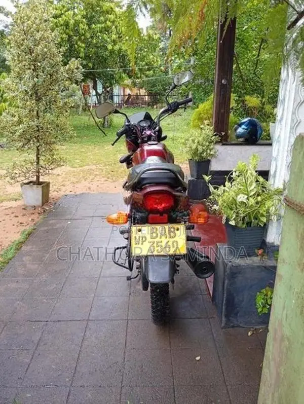 Bajaj Platina 125 2012