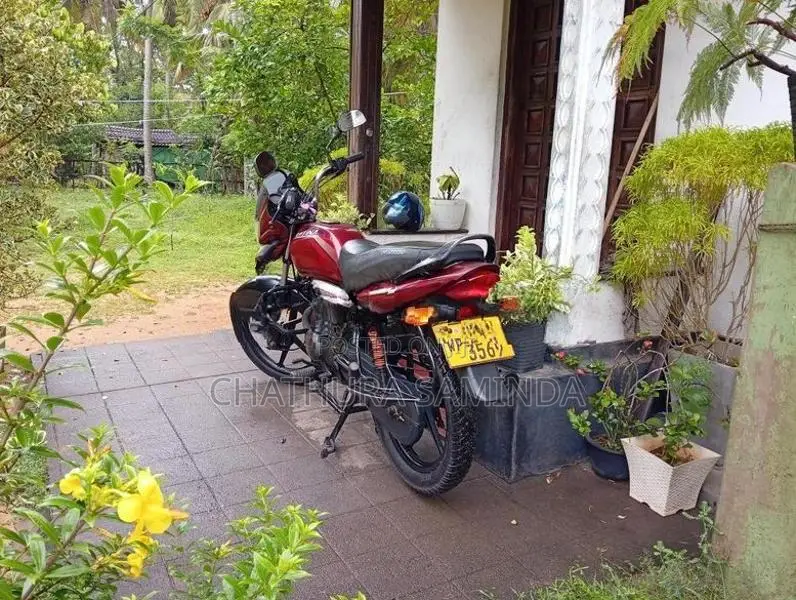 Bajaj Platina 125 2012