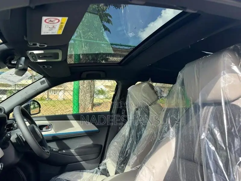 Honda Vezel Z PLAY MOONROOF 2026