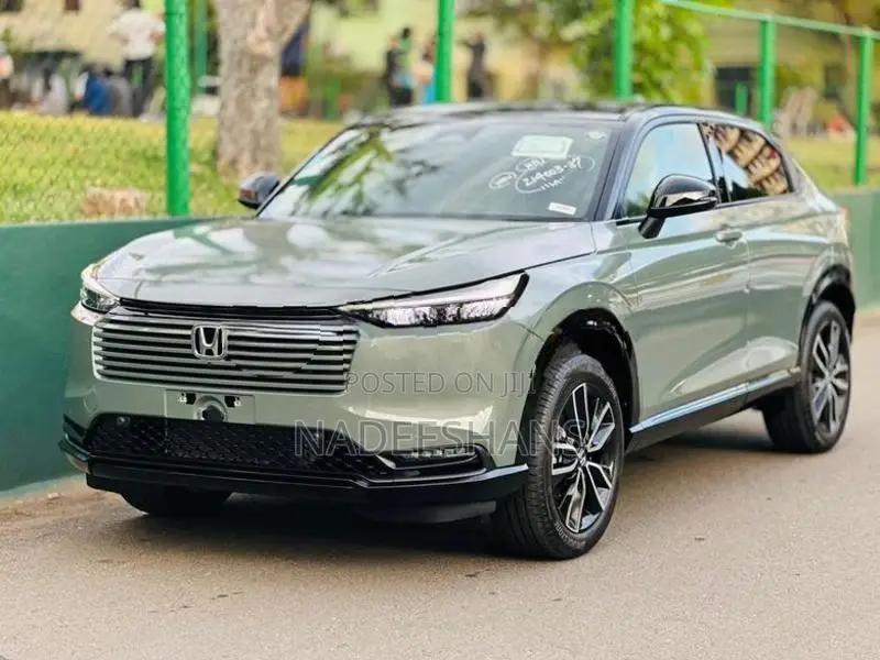 Honda Vezel Z PLAY MOONROOF 2026