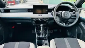 Honda Vezel Z PLAY HYBRID 2026