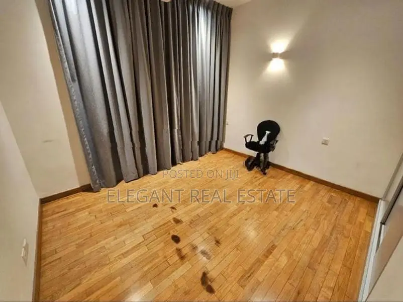 447 Luna Tower - 03 Bedroom Apartment for Rent Col 2 (A6450)-