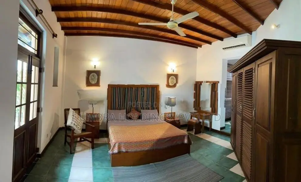 Luxury House With Pool Rent In Battaramulla- 550U