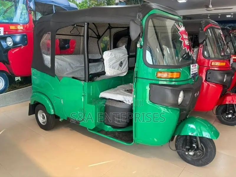 Bajaj RE Brand new 200cc 2026