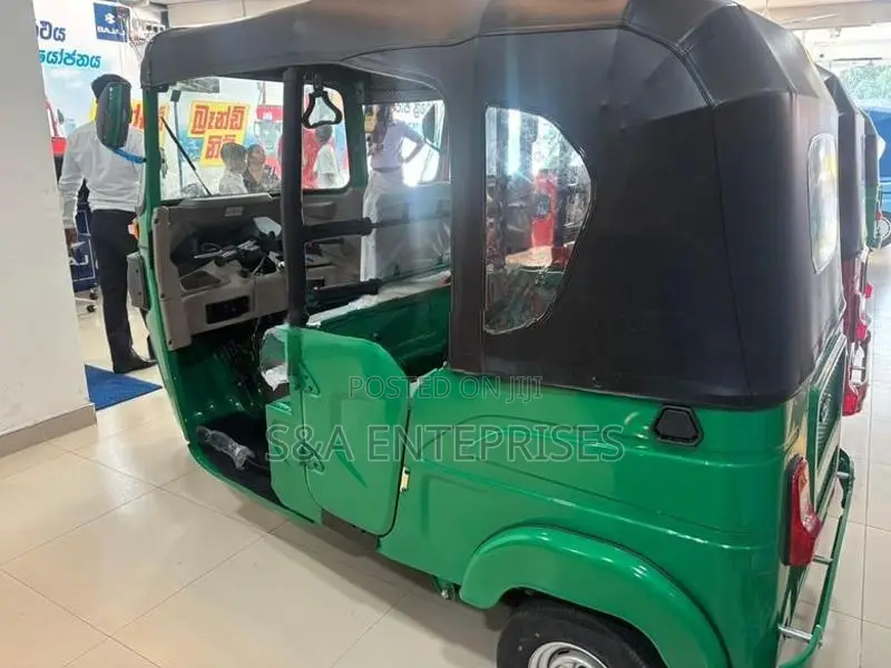 Bajaj RE Brand new 200cc 2026