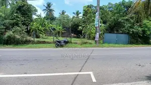 Commercial Land for Sale in 280 Road Dole Kade