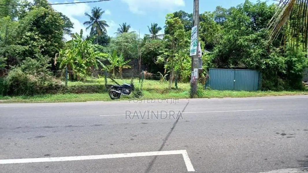 Commercial Land for Sale in 280 Road Dole Kade