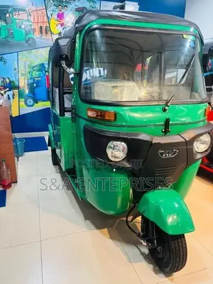 Bajaj RE threeweel new 2026