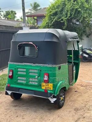 Bajaj RE 2005