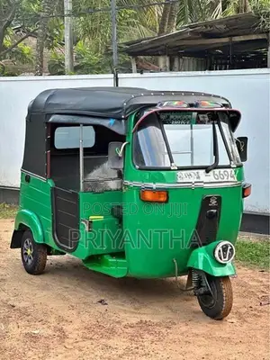 Bajaj RE 2005