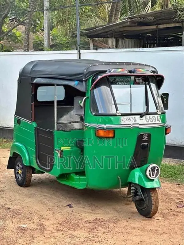 Bajaj RE 2005