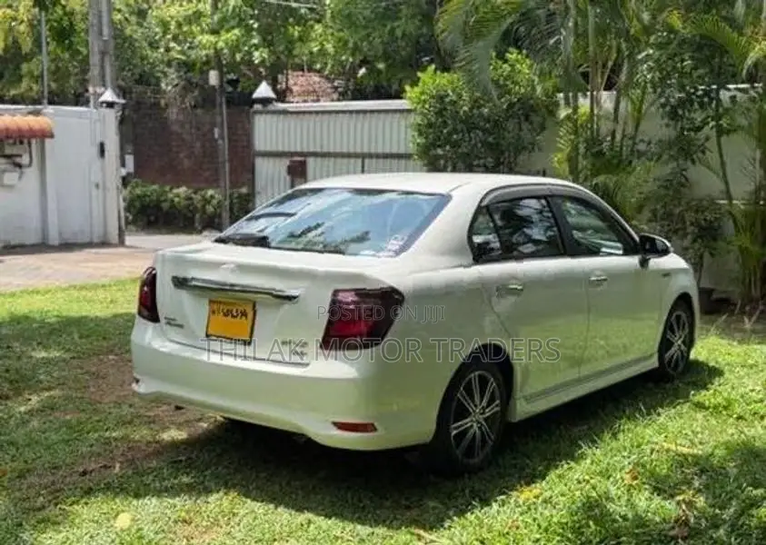 Toyota Axio 2017