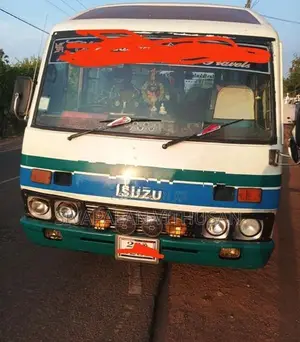 Isuzu Journey 1986