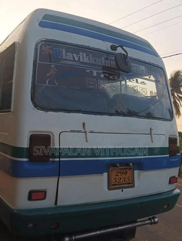 Isuzu Journey 1986