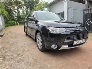 Mitsubishi Outlander 2013