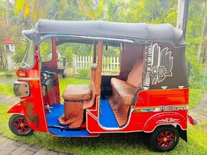 Bajaj RE Three Wheeler 2015