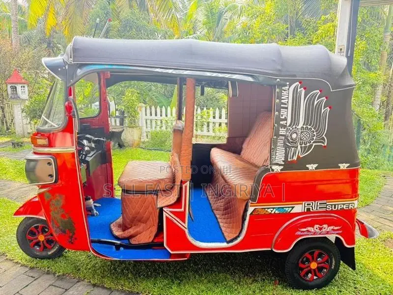 Bajaj RE Three Wheeler 2015