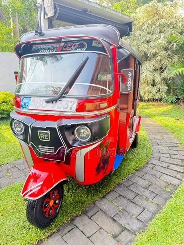 Bajaj RE Three Wheeler 2015
