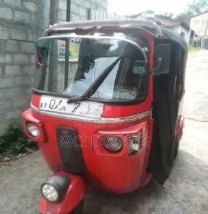 Bajaj RE Three Wheel 2010