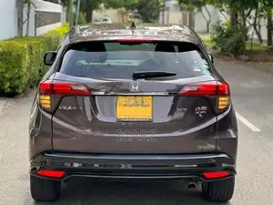 Honda Vezel RS Sensing Hybrid 2018