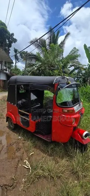 Bajaj RE 2014