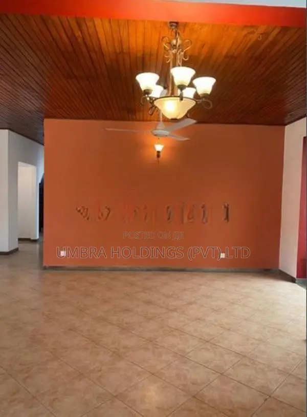 House For Rent In Robert Gunawardena Mawatha Battaramulla - 4093U