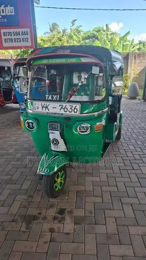 Bajaj RE 4 Stroke 2011