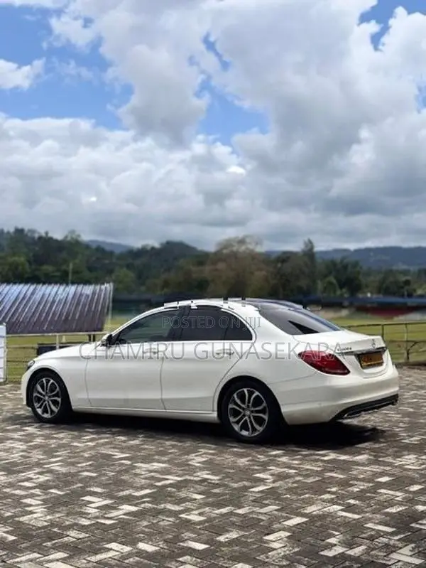 Mercedes Benz C200 Diesel Premium Plus 2017