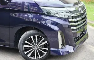 Toyota Roomy CUSTOM GT TURBO 2024