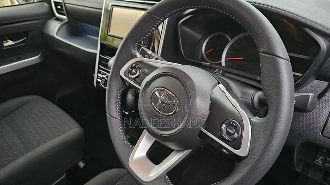 Toyota Roomy CUSTOM GT TURBO 2024