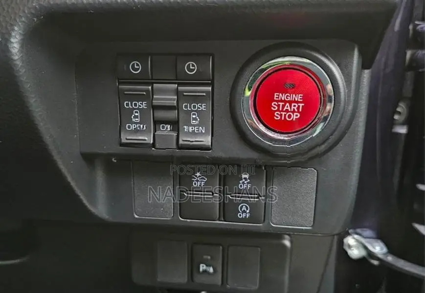 Toyota Roomy CUSTOM GT TURBO 2024