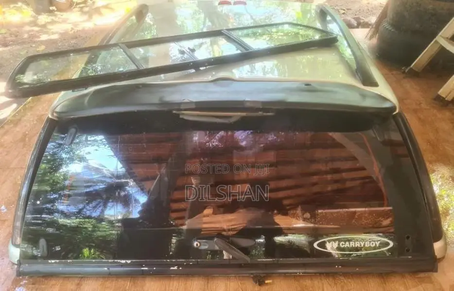 Toyota Hilux Carryboy Canopy