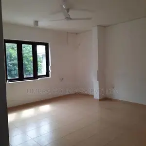 Upstair Unit For Rent In Off Cotta Road Colombo 08 - 2111u
