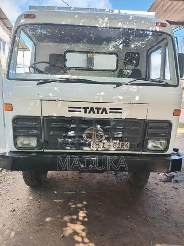 Tata Tipper 2011