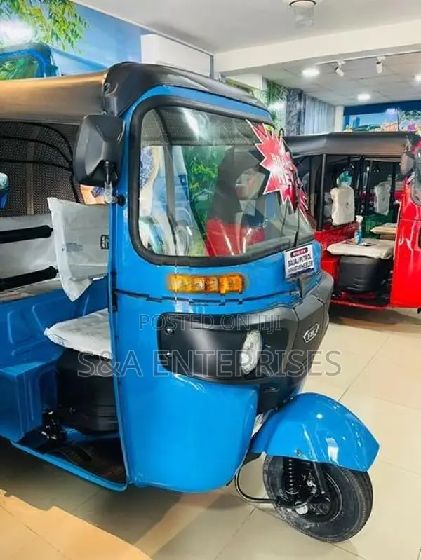 Bajaj RE THREEWEEL 2026