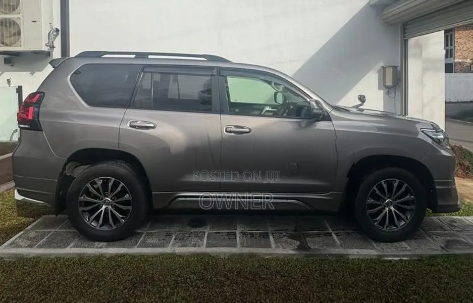 Toyota Land Cruiser Prado 2018