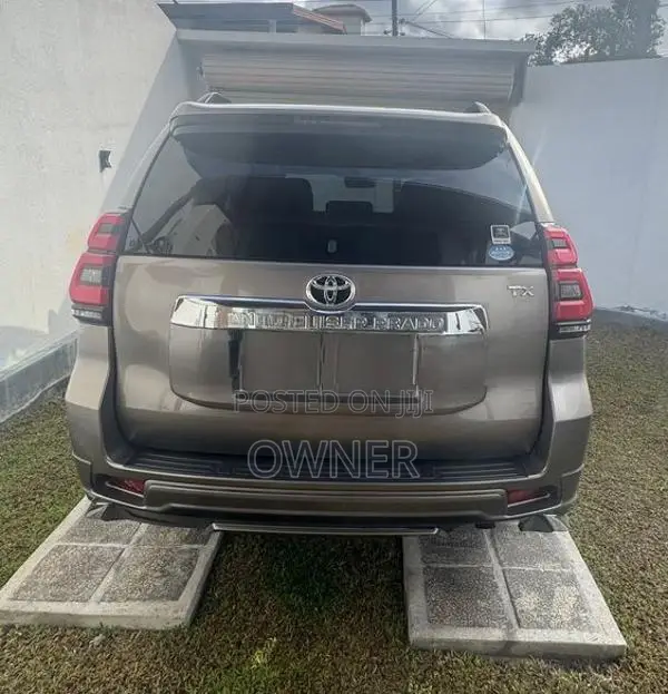 Toyota Land Cruiser Prado 2018
