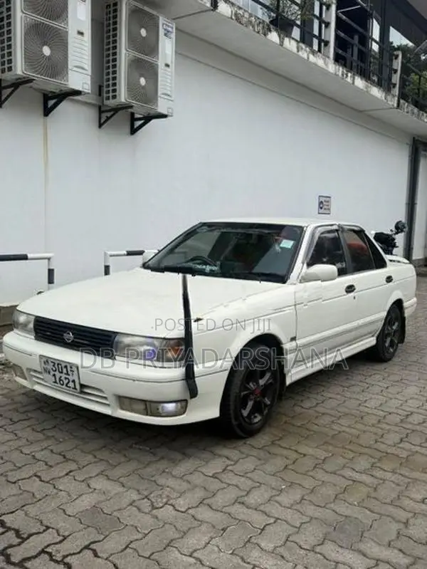 Nissan Sunny 1999