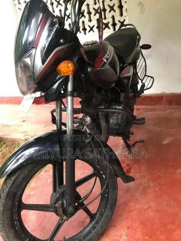 Bajaj Platina 125 2013