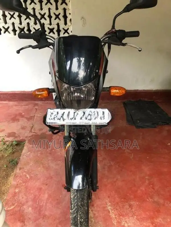 Bajaj Platina 125 2013