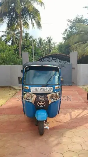 Bajaj RE Three Wheeler 2014