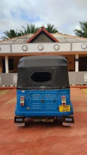 Bajaj RE Three Wheeler 2014