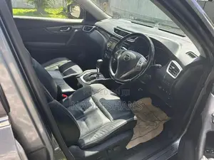 Nissan X-Trail PURE DRIVE 4WD 2015