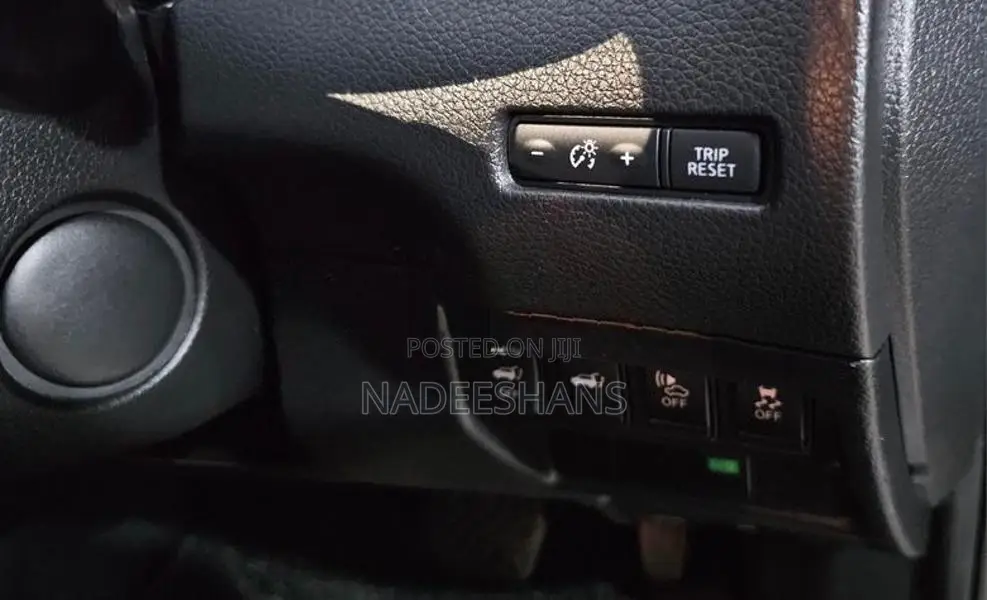 Nissan X-Trail PURE DRIVE 4WD 2015