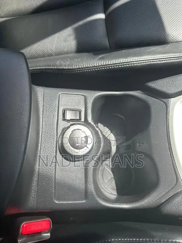 Nissan X-Trail PURE DRIVE 4WD 2015