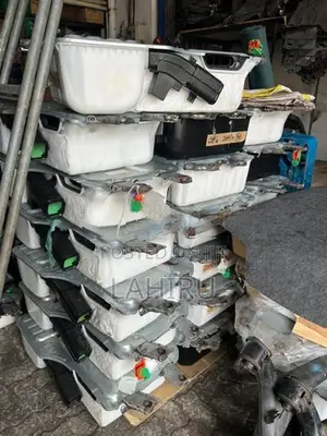 Honda Vezel Battery